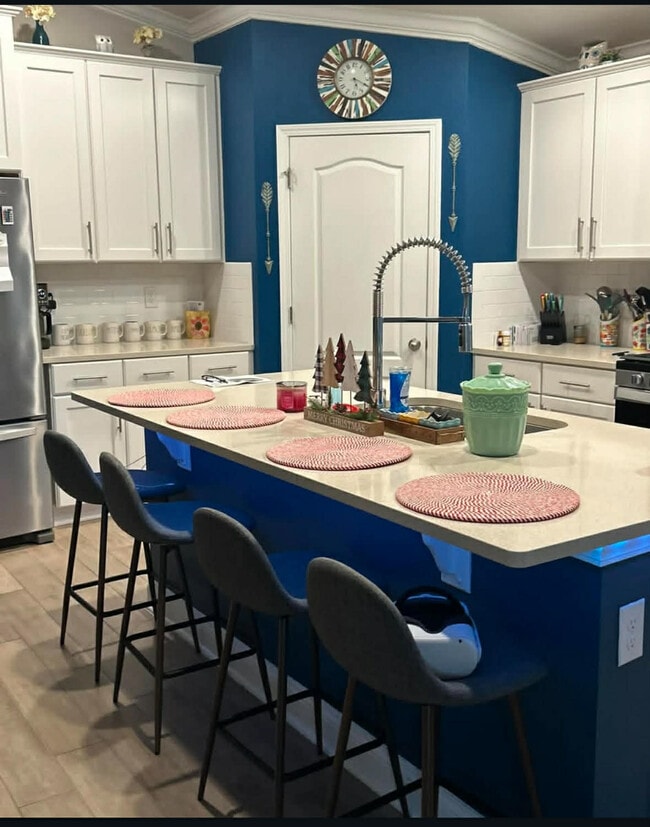 Photo - 50 Narvarez Ave