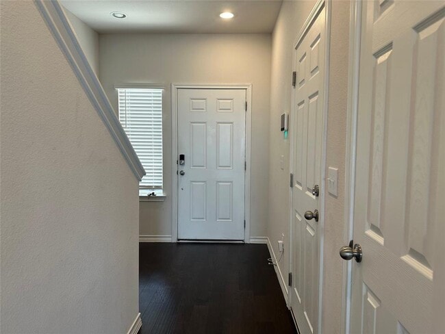 Photo - 11707 Caithness Way