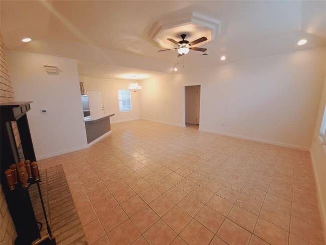 Photo - 21604 Boggy Ford Rd