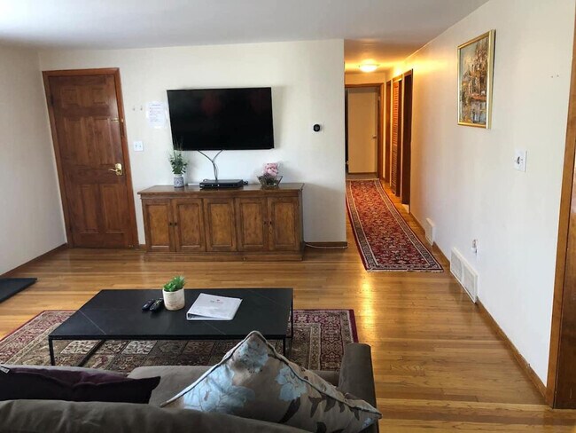 Photo - 67-69-69 Brookline St Unidad ID1240411P