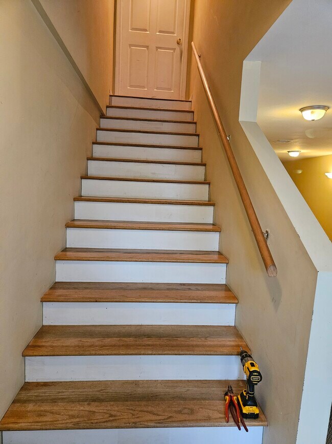 Stairs to second level - 27 Route 103