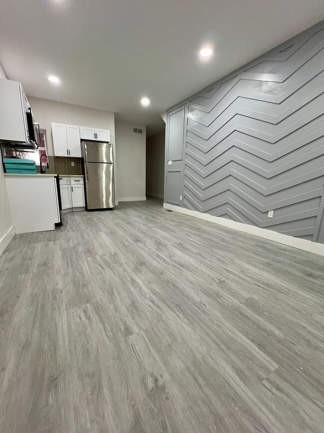 Building Photo - 32 S 62nd St Unit 1 Rental