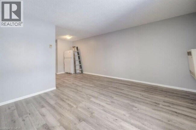 Photo - 1200 Courtland Ave E