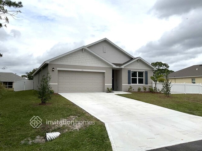 Photo - 1375 Valencia St SE