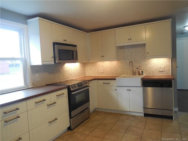 Photo - 215 Fowler Ave