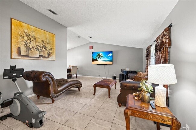 Photo - 13482 Columbine Ave