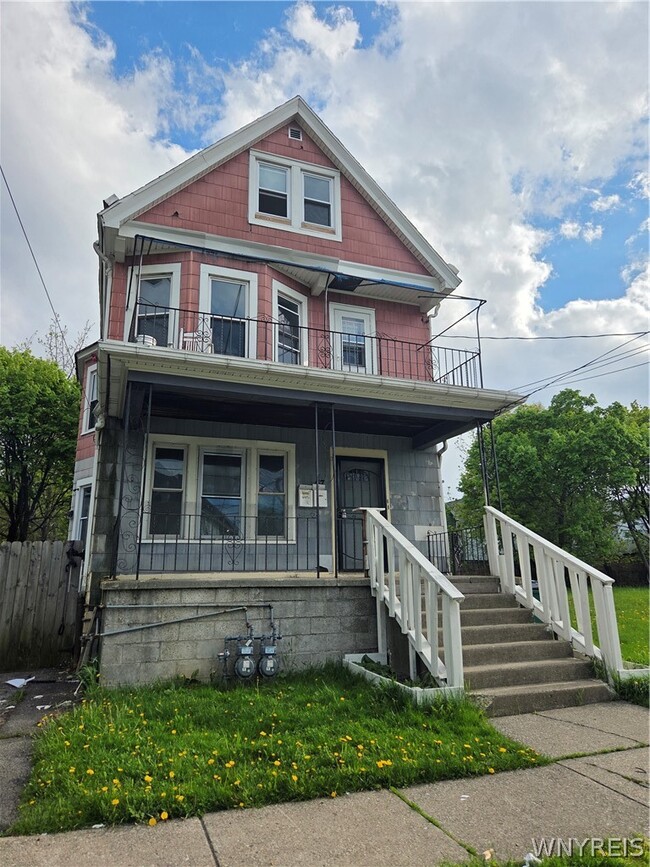 Building Photo - 67 Moeller St