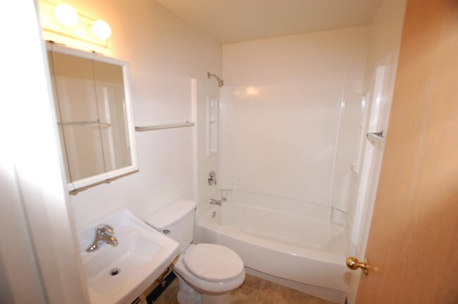 Photo - 1304 19 1/2 St S