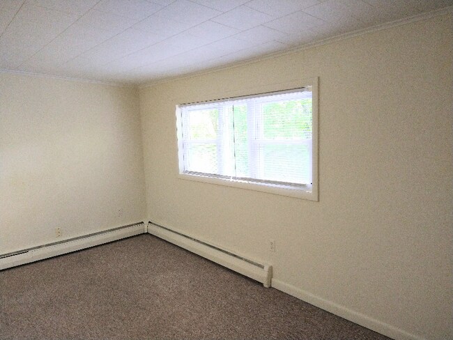 Photo - 261 S Riverside Rd Unidad B