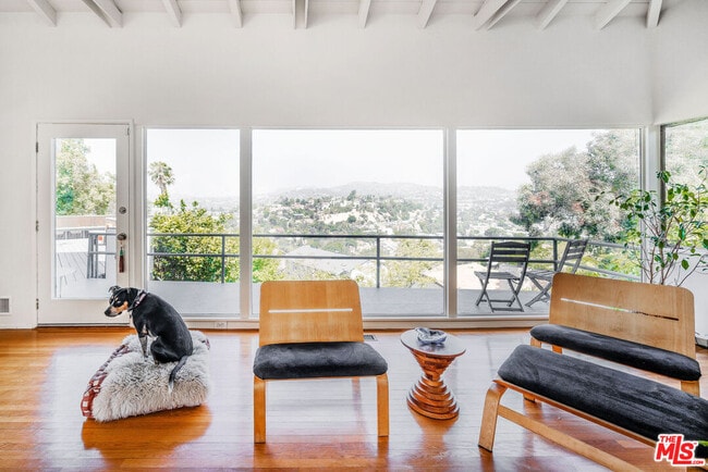 Photo - 1975 Micheltorena St