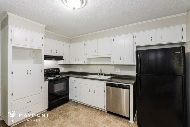 Photo - 606 Cardinal Dr