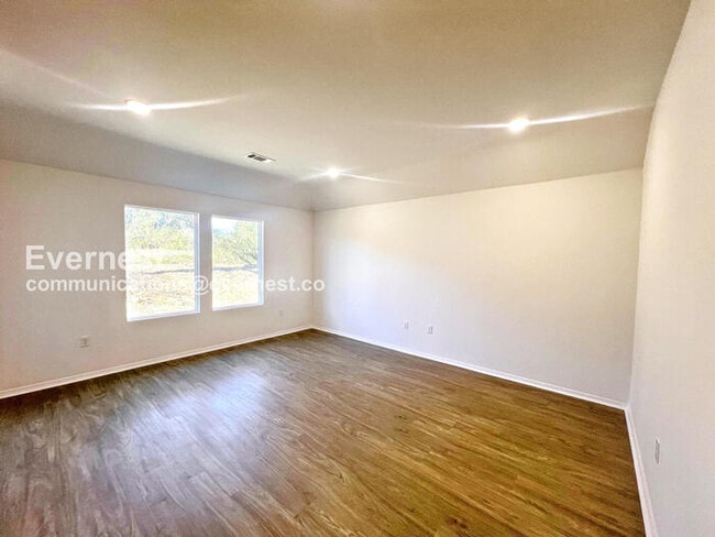 Photo - 1511 Ridgefield Cir