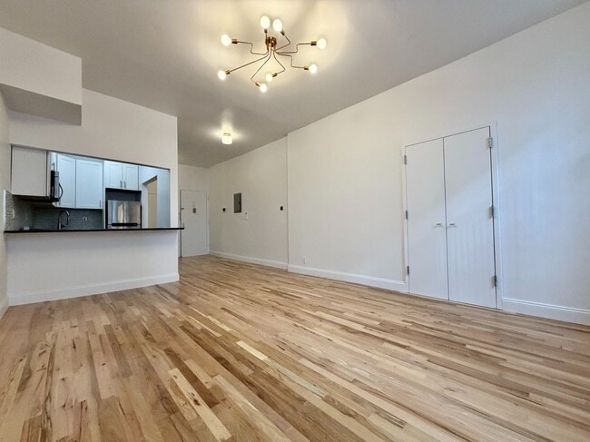 Photo - 346 W 52nd St Unit 2D