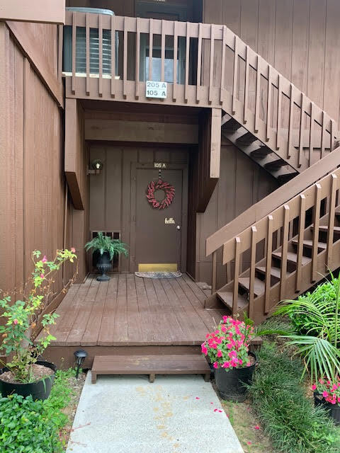 Photo - 105 Molokai Vlg Unidad 105