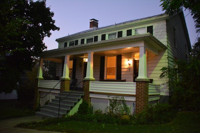 Apartments For Rent Less Than 1 500 In Carroll County Md Photo 191 W Main St Unit B