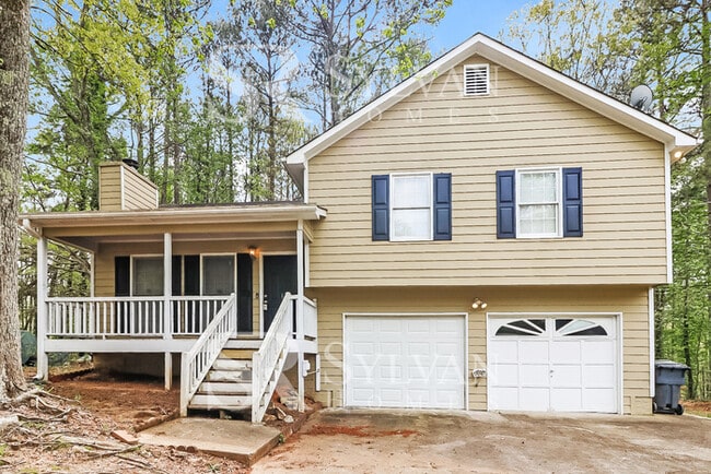 Photo - Enjoy living the good life in this 3 bedroom, 2 bathroom home