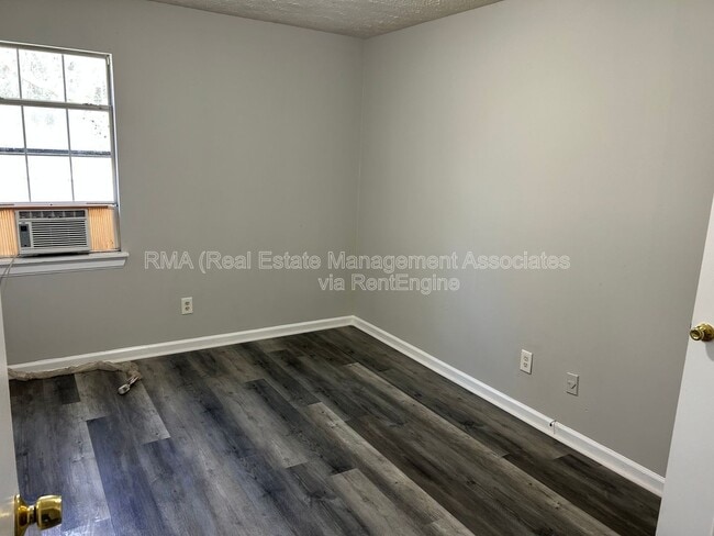 Photo - 411 E Central Ave