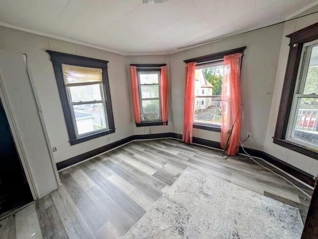 Photo - 100 Northampton Ave