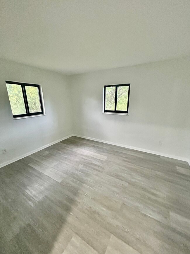 Photo - WEJ 13550 LLC - 2252 Unit 4