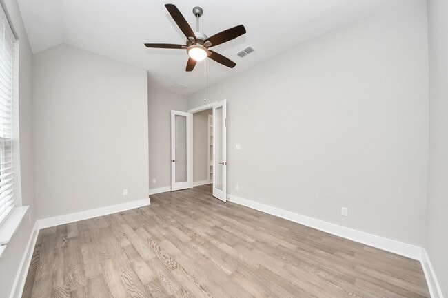 Building Photo - 24815 Pavonia Lake Ln