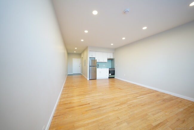 Photo - 94 Washington St Unit APT 3