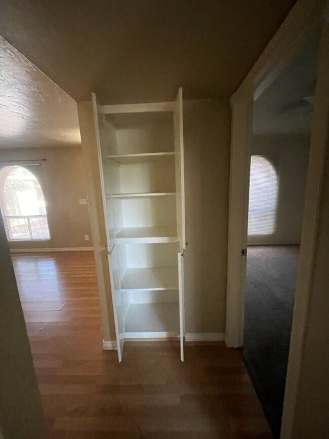 Photo - 1150 N Wedgewood Cir Unit #B
