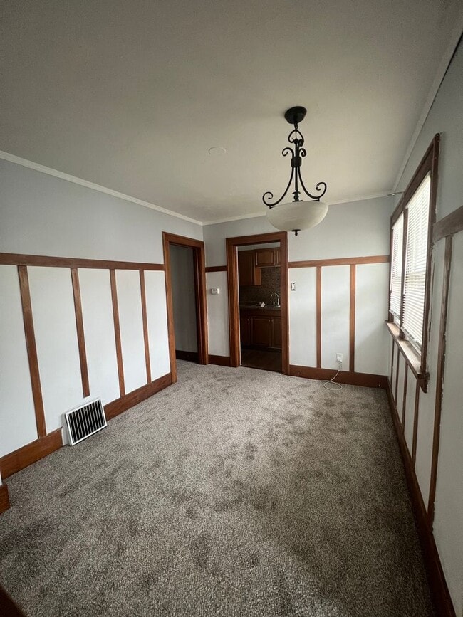 Photo - 2 bed 1 bath house $995