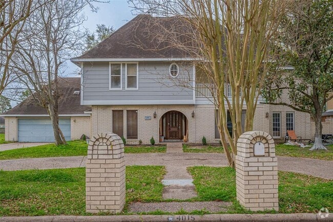 Building Photo - 4015 Black Locust Dr Rental
