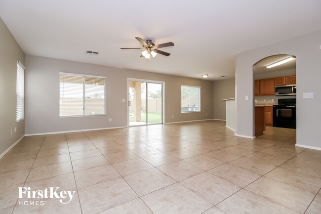 22395 W Solano Dr