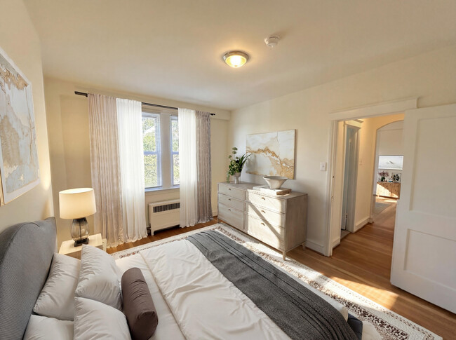 Parkwood Manor Apartments