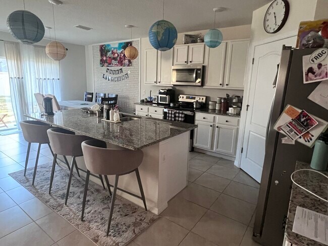 Photo - 5358 Douglas Fir Dr