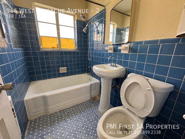 Photo - 944 W Huisache Ave Unit 2