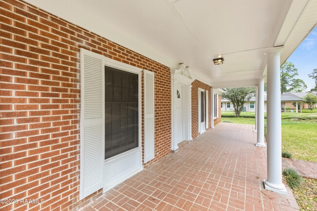 Photo - 418 Marguerite Blvd