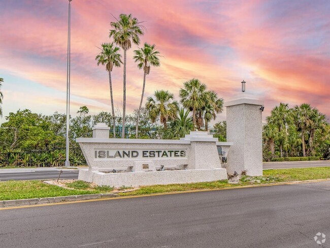 Building Photo - 105 Island Way Unit 131 Rental
