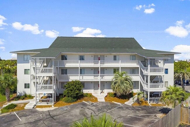 Building Photo - 485 Gulf Shore Dr