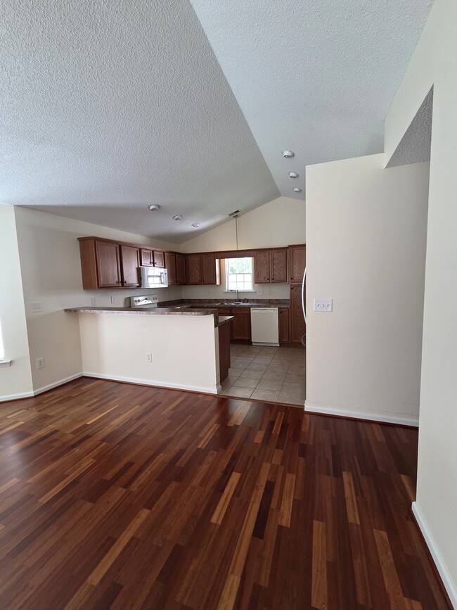 593 Calypso Dr