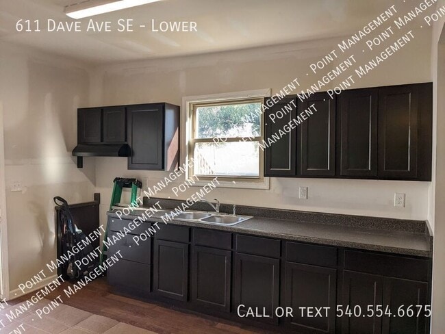 Photo - 611 Dale Ave SE Unit Lower