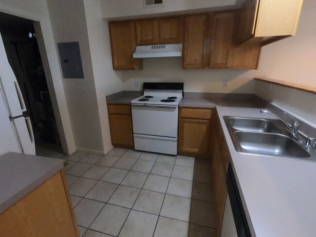 Photo - 2850 Aurora Ave Unit 203