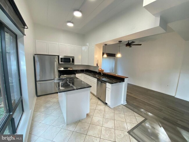 Photo - 124 Roberts Ln Unit 101