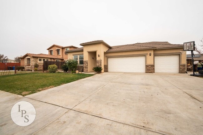 Photo - Sanger Home, 4BR/3BA, Near HighSchool + Parks