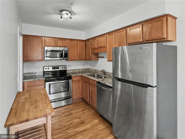 Photo - 2727 W 43rd St Unit 408