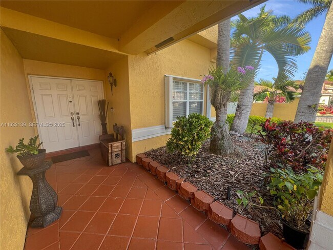 Photo - 10110 SW 166th Ct