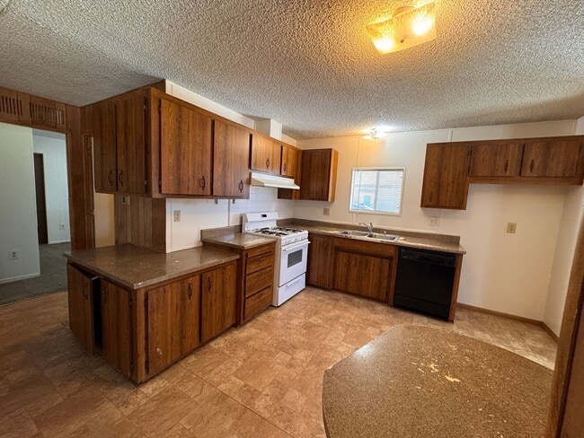 Photo - 715 Massachusetts Ave Unidad 715 Massachusetts Ave.  C