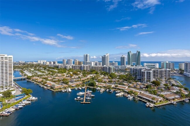 Building Photo - 300 Three Islands Boulevard Unit PH3A