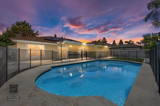 Photo - 10721 Loughton Ave