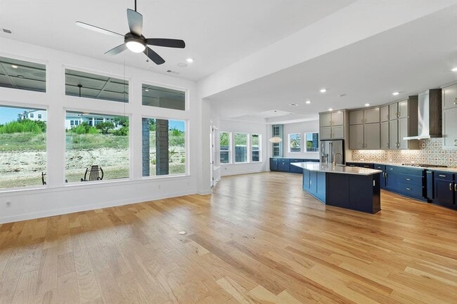 Photo - 151 Starfire Dr