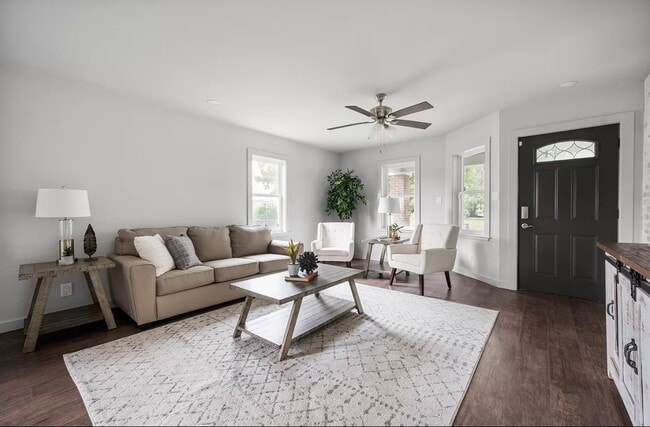 Photo - 19 Jefferson Ave