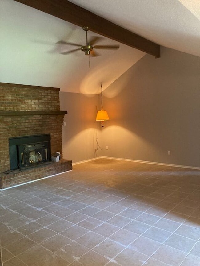 Photo - 9416 Windrow Pl