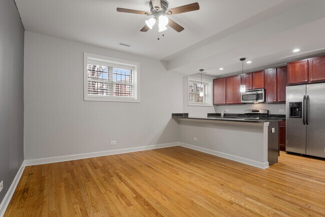 Photo - 7359 N Ashland Blvd Unit G