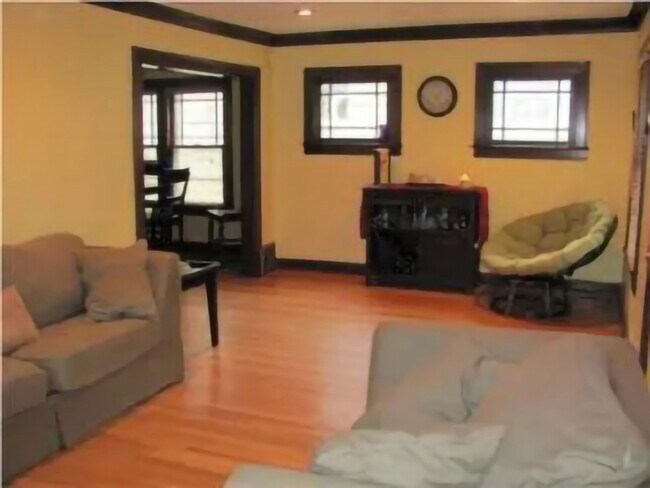 Photo - 5124 Tracy Ave